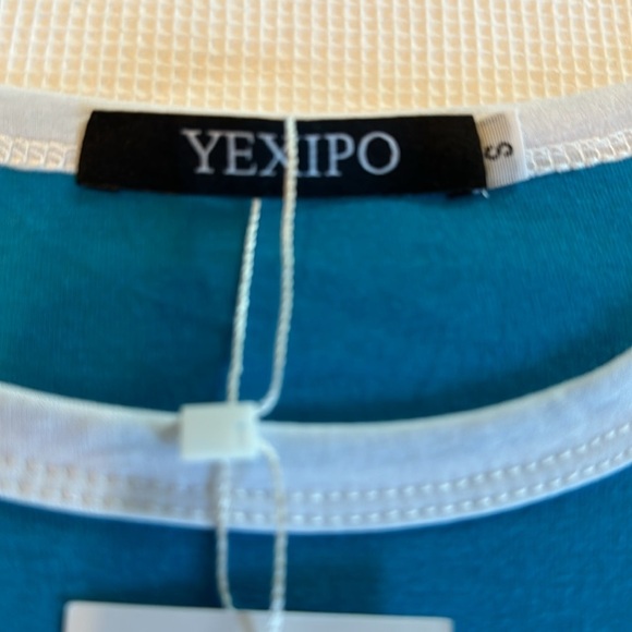 Yexipo Woman’s Graphic Tee Shorts Sleeves Good Vibes size Small Blue - Picture 8 of 12